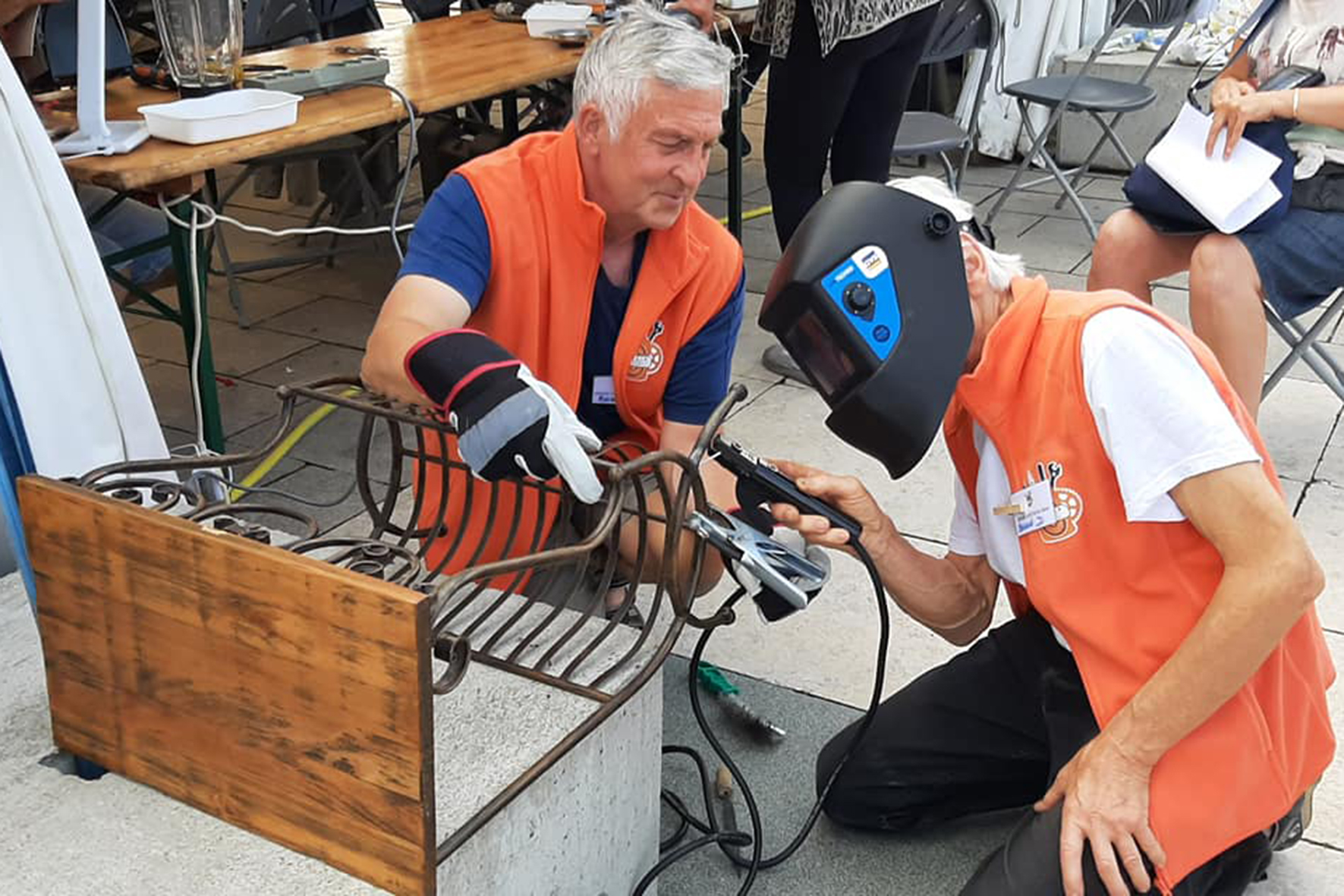 À Mâcon, le Repair Café Val de Saône a proposé des ateliers de réparation, y compris avec de la soudure à l’arc. © Photo DR À Mâcon, le Repair Café Val de Saône a proposé des ateliers de réparation, y compris avec de la soudure à l’arc. © Photo DR