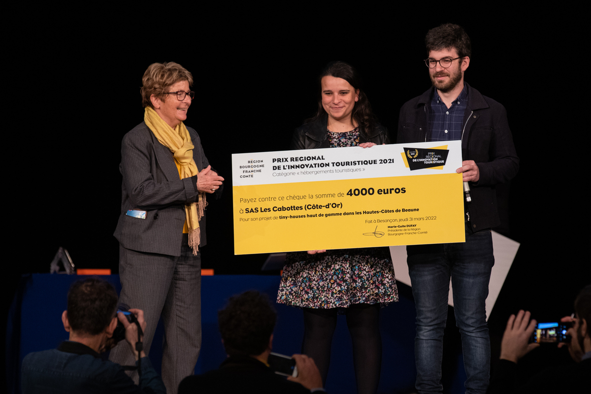 La SAS Les Cabottes (Change – 21), prix régional de l’innovation touristique 2022, catégorie « hébergement touristique »  - Photo Région Bourgogne-Franche-Comté