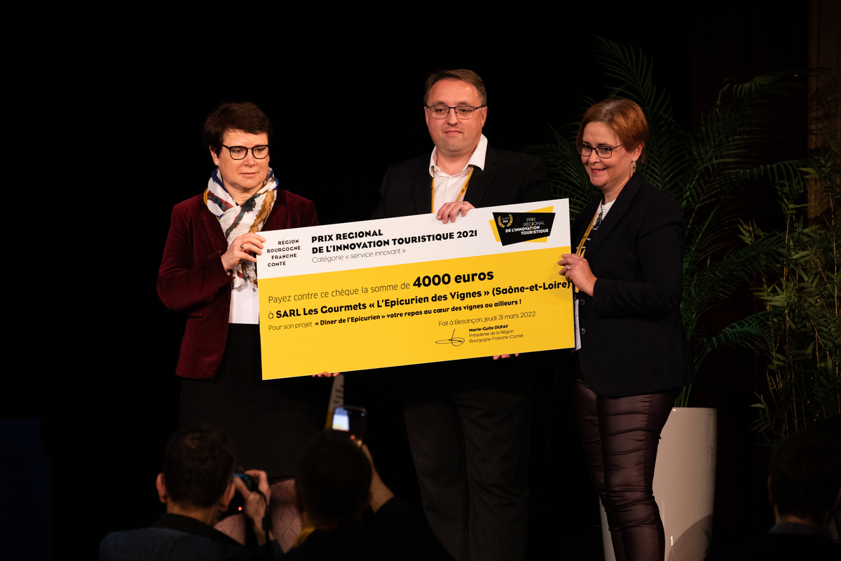La SARL Les Gourmets, prix régional de l’innovation touristique 2022, catégorie « services innovants » - Photo Région Bourgogne-Franche-Comté