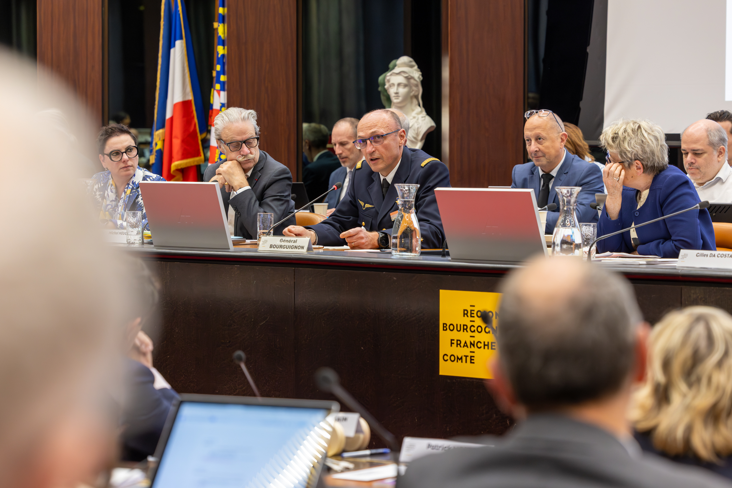 Cette image a été supprimée. Pour des raisons de sécurité, seules les images du domaine local sont autorisées. Image retirée.