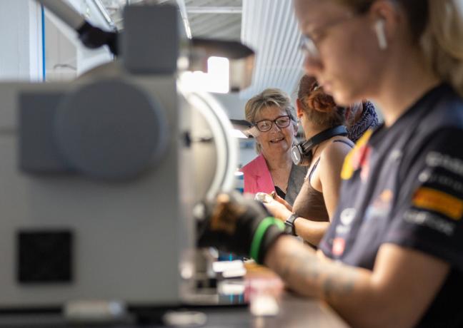 Visite sur le terrain de Marie-Guite Dufay, présidente de la Région Bourgogne-Franche-Comté, mardi 23 mai 2023 - Photo Xavier Ducordeaux