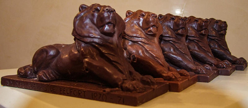 Lions en chocolat de la boulangerie de la Roseraie, à Belfort (90) - Photo DR