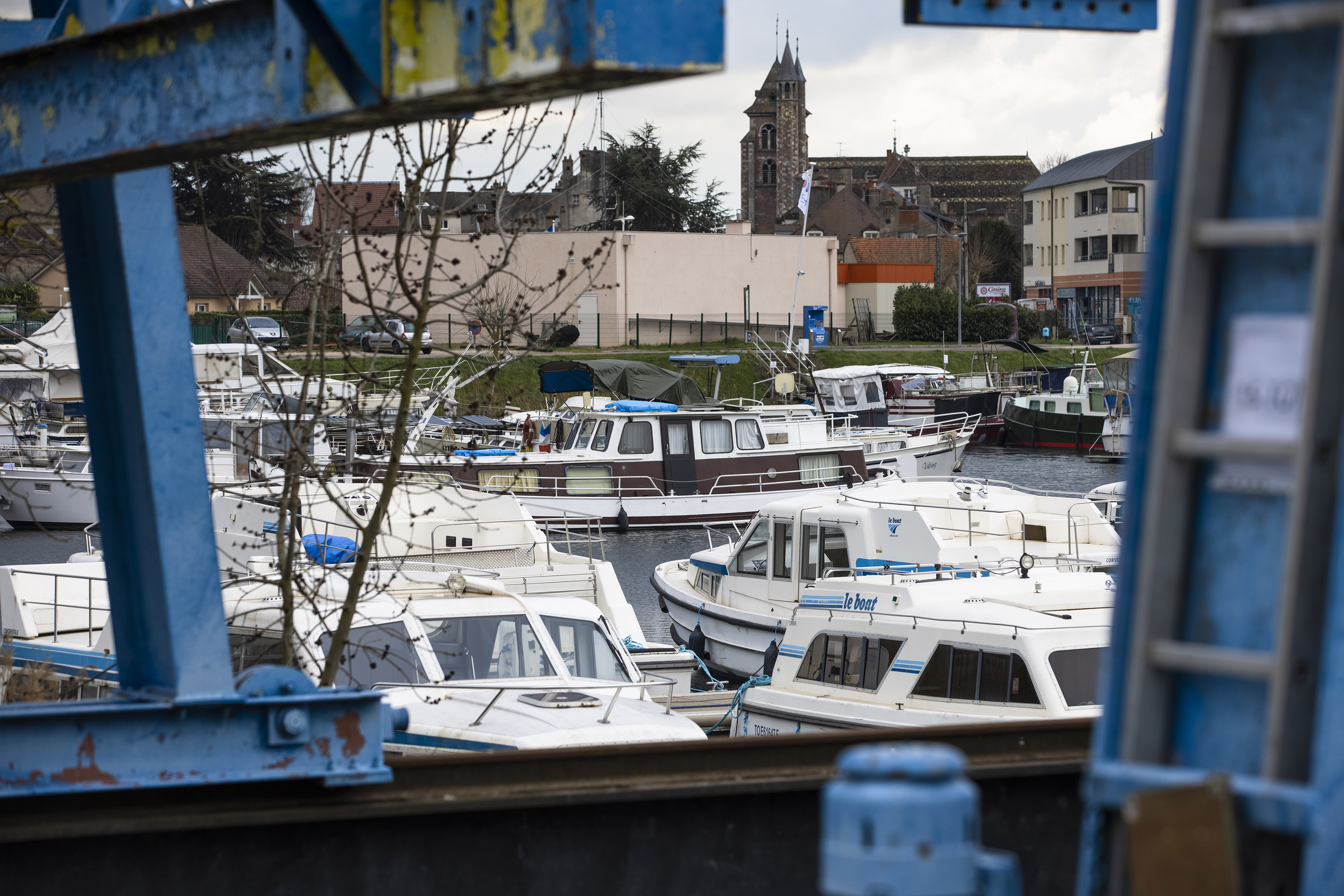 Premier port fluvial intérieur de France, Saint-Jean-de-Losne peut accueillir 600 bateaux. Photo © Région Bourgogne-Franche-Comté David Cesbron