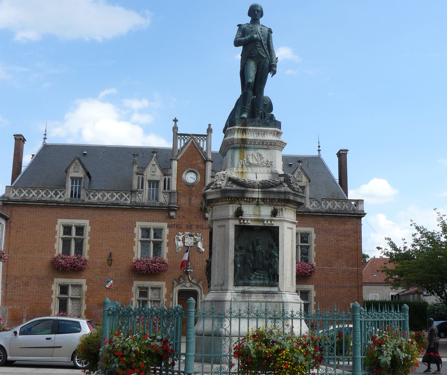 La statue de Napoléon, dans le centre-ville d’Auxonne - Photo DR Ville d’Auxonne