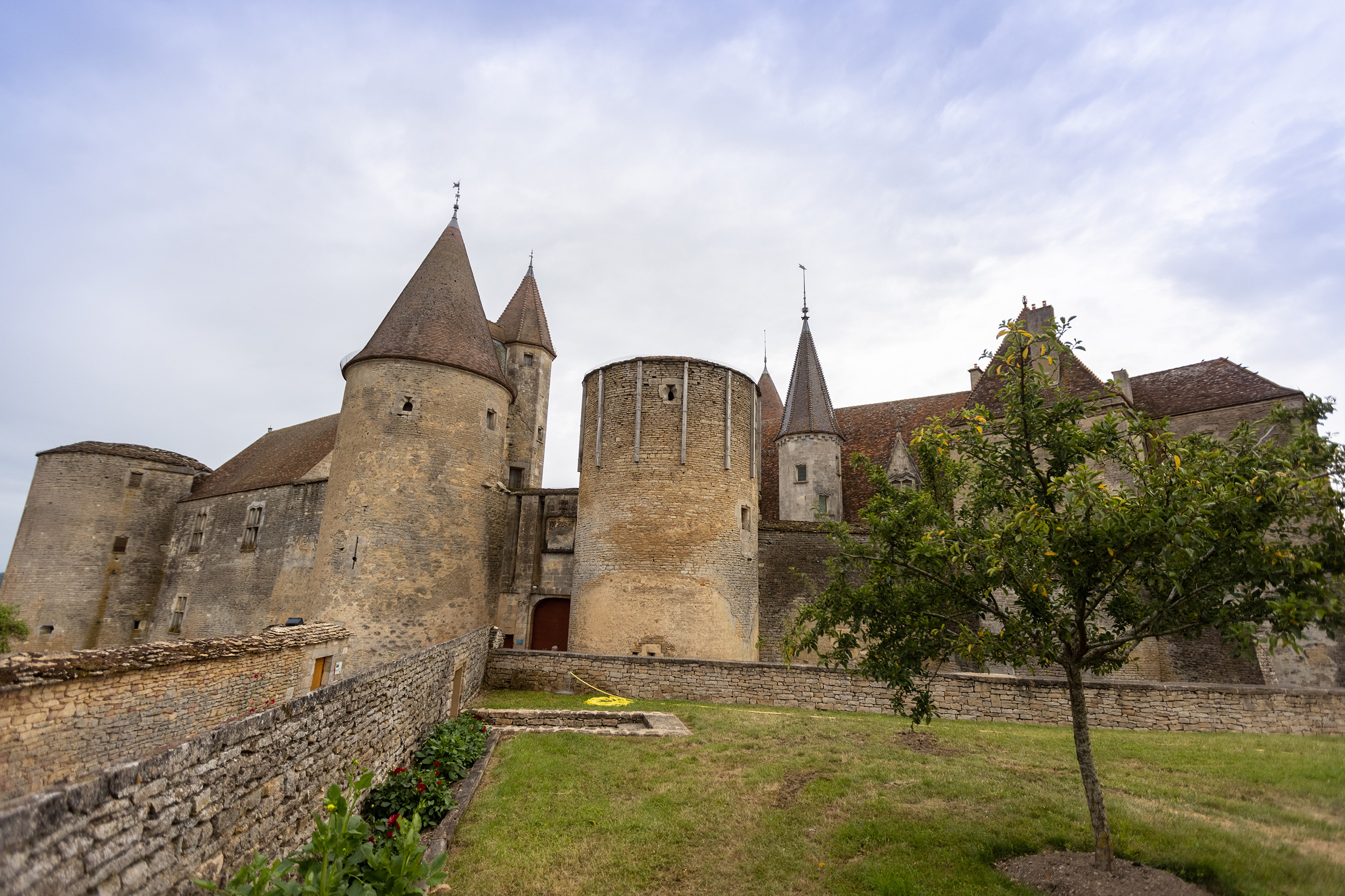 Château de Châteauneuf-en-Auxois (21), propriété de la Région Bourgogne-Franche-Comté - Photo David Cesbron