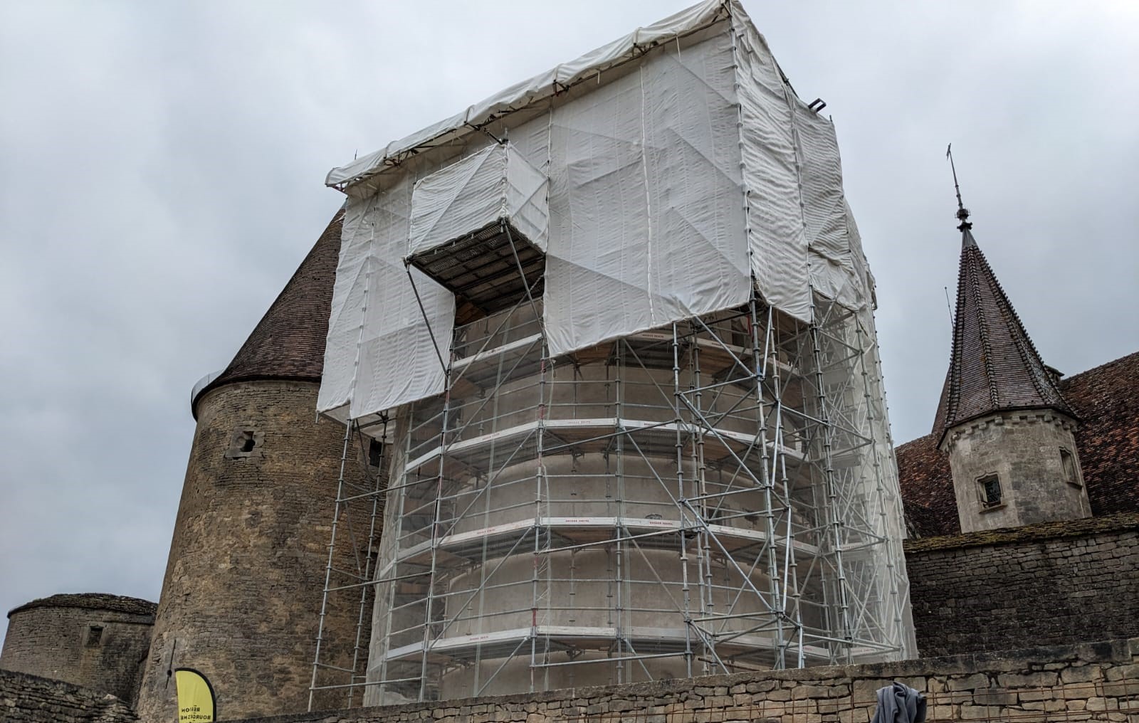 Le chantier des tours de l’accueil est toujours en cours - Photo Région Bourgogne-Franche-Comté Marion Arnal