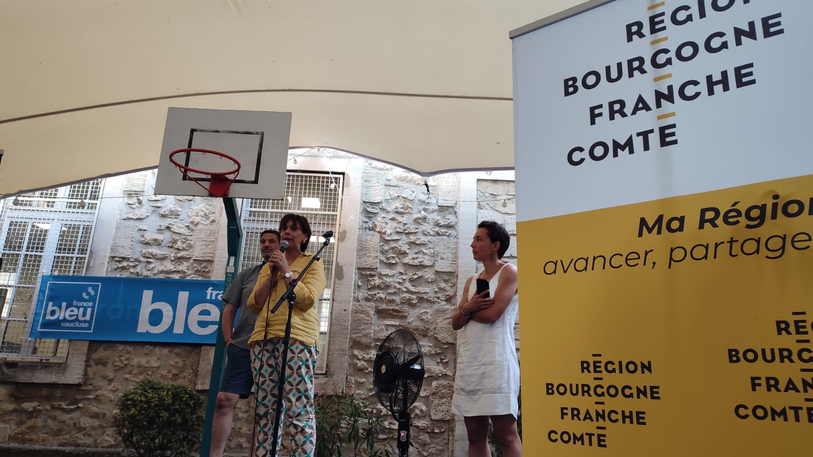 Nathalie Leblanc, vice-présidente en charge de la culture et du patrimoine, lors du Festival Off d’Avignon 2023 - Photo Marion Arnal