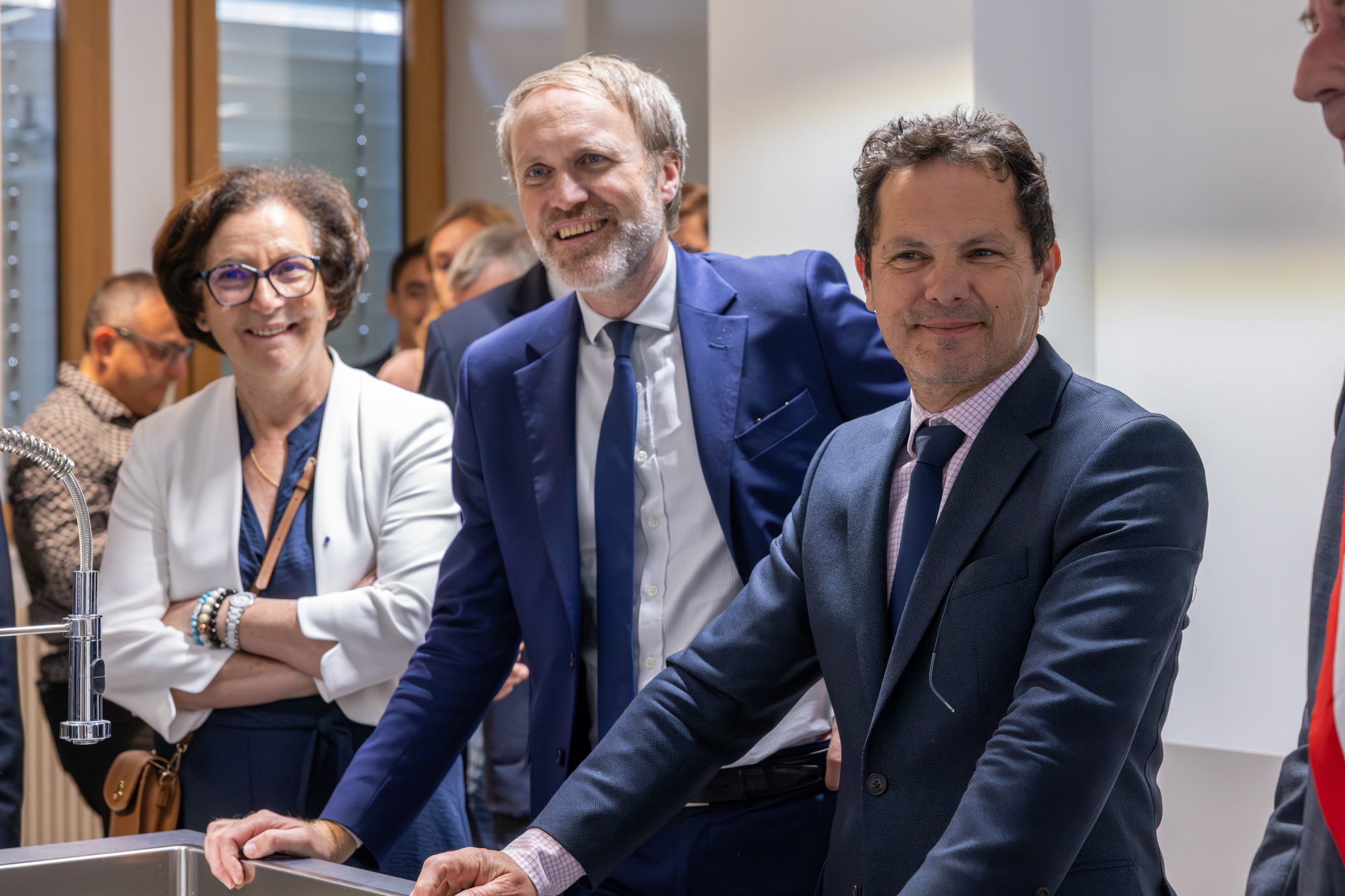 La signature de la convention a eu lieu sur le site des Oratoriens du lycée Friant de Poligny, qui a bénéficié d’un prêt de la Caisse des dépôts de 14,1 M€ - Photo Xavier Ducordeaux