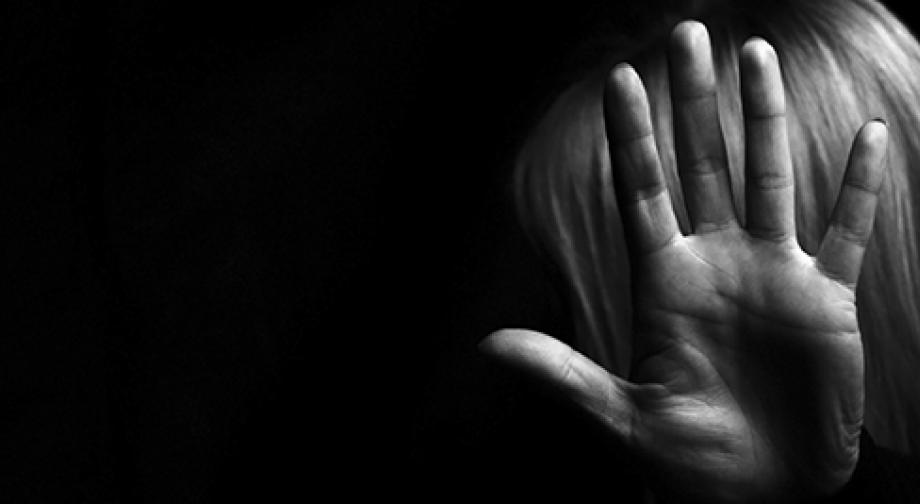 Violences et confinement : des solutions pour les victimes - Crédit Adobe stock