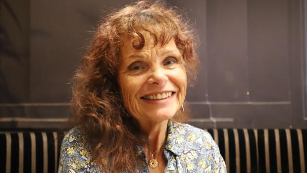 Eveline soulier, lauréate du prix Pergaud 2021 pour son ouvrage "Les cahiers de ma mère" - Photo Christophe Bidal