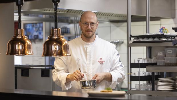 Vivien Sonzogni, chef étoilé Michelin de La Table du Grapiot à Pupillin (Jura) - Photo David Cesbron