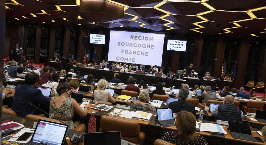 Assemblée plénière du Conseil régional de Bourgogne-Franche-Comté - Photo Région Bourgogne-Franche-Comté David Cesbron