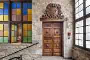 Ancien hôpital de Salins-les-Bains (39), entrée de la chapelle, depuis l’escalier - Crédit J. Mongreville © Région Bourgogne-Franche-Comté, Inventaire du patrimoine, 2023