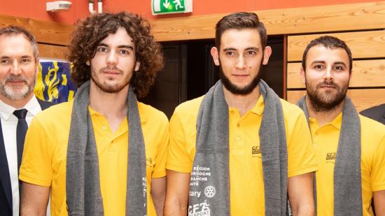 Adrien Amorosini, Clément Durandeau et Romain Guenard, médaille d'or dans la catégorie intégrateur-robotique