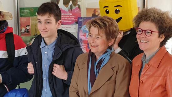 La Présidente Marie-Guite Dufay, accompagnée de Stéphane Guiguet, vice-président en charge des lycées et de l’apprentissage, a inauguré le raccordement à la fibre du lycée Stephen Liegeard, à Brochon (21), mardi 5 mars 2019 - Crédit photo DR