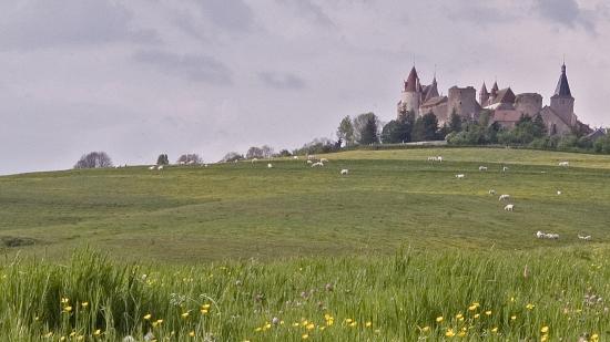 Châteauneuf-en-Auxois - Crédit photo Jean-Marc Schwartz