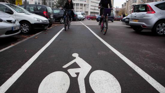 Signalisation sur la route pour les cyclistes - Photo DR