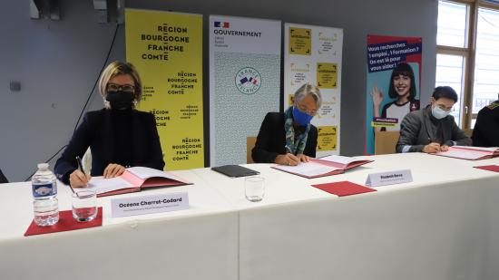 Signature d'un avenant au Pacte régional d’investissement dans les compétences, vendredi 8 janvier 2021 à Valdahon (25)- Photo © Région Bourgogne-Franche-Comté