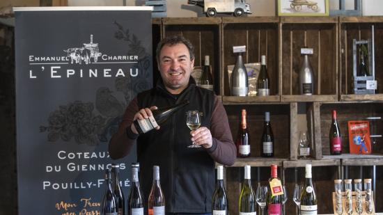 Emmanuel Charrier, vigneron au domaine viticole en coteaux du Giennois (58) - Photo Région Bourgogne-Franche-Comté David Cesbron