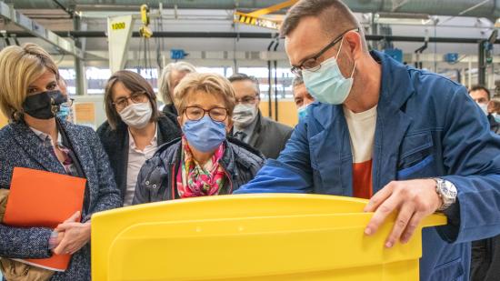 Visite de Marie-Guite Dufay, présidente de la Région Bourgogne-Franche-Comté, au lycée professionnel Pierre et Marie Curie et au lycée général et technologique Catherine et Raymond Janot, à Sens (89), jeudi 18 novembre 2021 - ©Région Bourgogne-Franche-Comté 