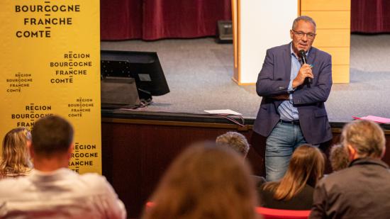Patrick Molinoz, vice-président de la Région en charge du numérique - Photo Région Bourgogne-Franche-Comté Xavier Ducordeaux