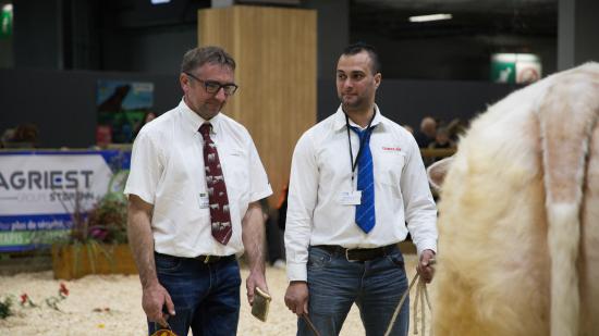 Éric Lacombre et sa Charolaise Savane participaient au grand concours général agricole