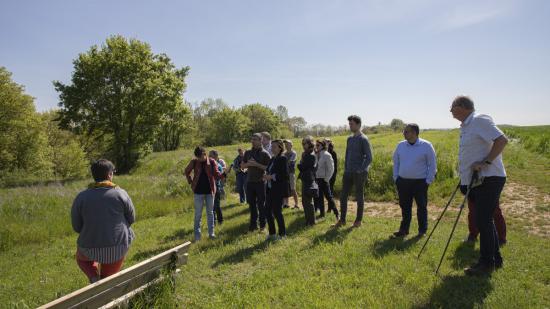 Visite d'un verger conservatoire par des membres du réseau des POTEs, mercredi 3 mai 2023à Bretigny-les-Norges (21) - Photo Région Bourgogne-Franche-Comté Emmanuelle Baills