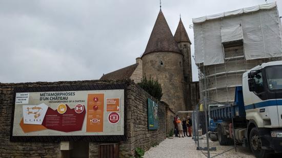 Nouvelle étape dans les métamorphoses d’un château de Châteauneuf - Photo Région Bourgogne-Franche-Comté Marion Arnal