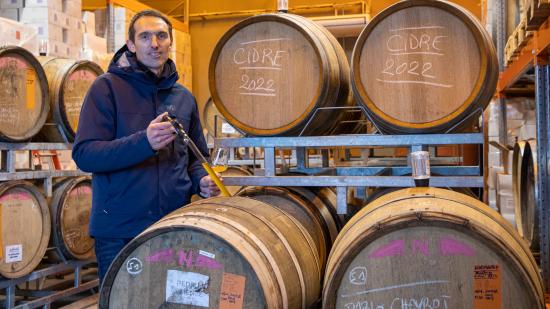 Jean-David Camus, créateur d'une cidrerie artisanale à Beaune (21) - Photo © Xavier Ducordeaux