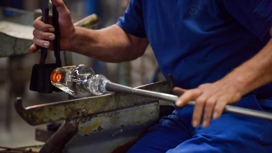 La Verrerie La Rochère en Haute-Saône souhaite réduire son impact environnemental en modernisant ses installations - Photo DR