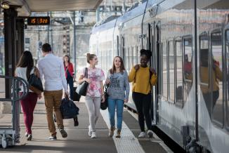 TER Régiolis en gare de Dijon - DR