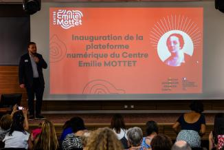 Florian MARTINEZ, animateur du centre Emilie Mottet. Photo : Xavier DUCORDEAUX