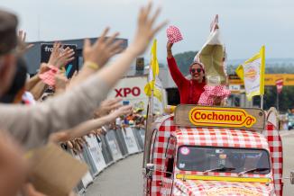 Caravane publicitaire sur le Tour de France - DR