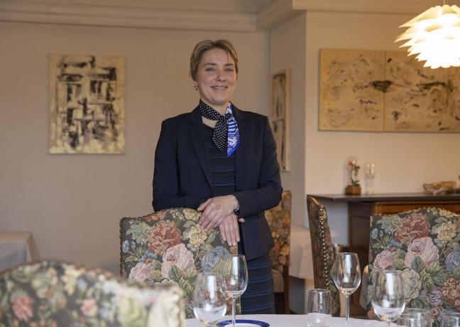 Elsa Jeanvoine, représentante de la France aux championnats du Monde 2019 des maîtres d’hôtel - Crédit photo Région Bourgogne-Franche-Comté David Cesbron