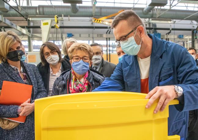 Visite de Marie-Guite Dufay, présidente de la Région Bourgogne-Franche-Comté, au lycée professionnel Pierre et Marie Curie et au lycée général et technologique Catherine et Raymond Janot, à Sens (89), jeudi 18 novembre 2021 - ©Région Bourgogne-Franche-Comté 