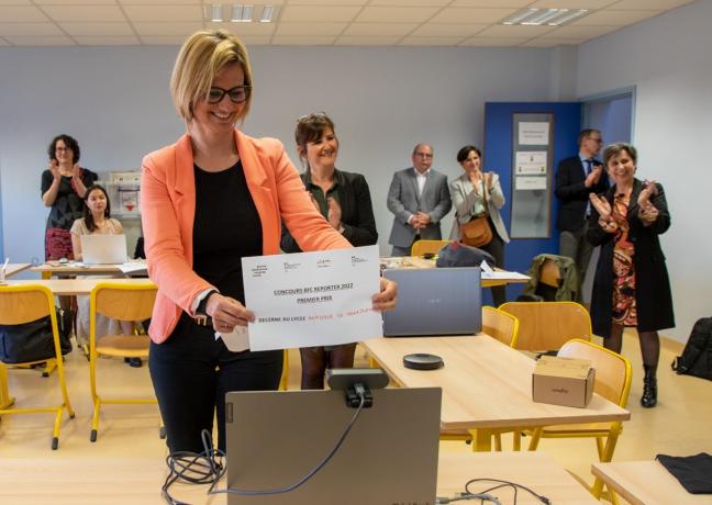 Océane Charret-Godard, vice-présidente de la Région en charge des lycées, concours BFC Reporter 2022 - Photo DR