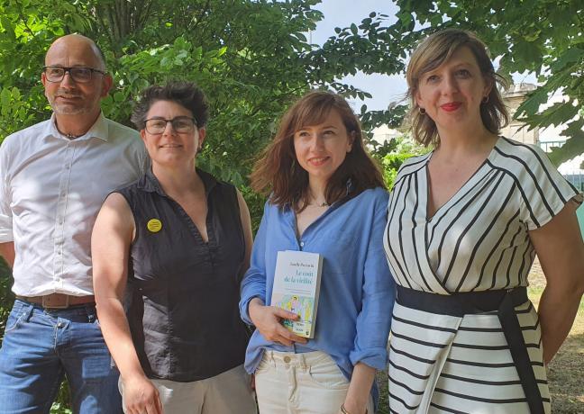 Lionel Pinard , proviseur du lycée Hippolyte-Fontaine, Sarah Persil, 12e vice-présidente de la Région, Laëtitia Martinez, 2e vice-présidente, et Lucile Peytavin, essayiste et historienne, autrice de l'ouvrage "Le coût de la virilité" - Photo Région Bourgogne-Franche-Comté Christophe Bidal