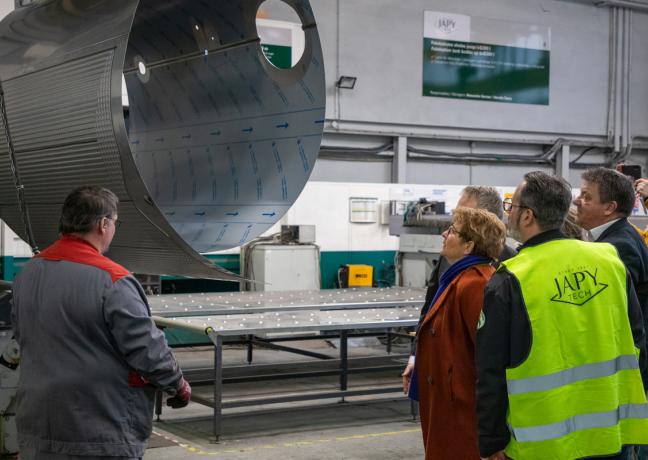 Pour fabriquer un tank à lait, la rugosité à l’intérieur de la cuve doit être inférieure au micron. Ce qui nécessite un savoir-faire que seul Japy Tech et une poignée d’entreprises dans le monde possèdent - Photo Région Bourgogne-Franche-Comté Xavier Ducordeaux