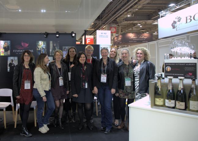 Les vigneronnes du collectif « Femmes et vins de Bourgogne » au salon professionnel WineParis-Vinexpo 2023 - Photo Région Bourgogne-Franche-Comté Emmanuelle Baills