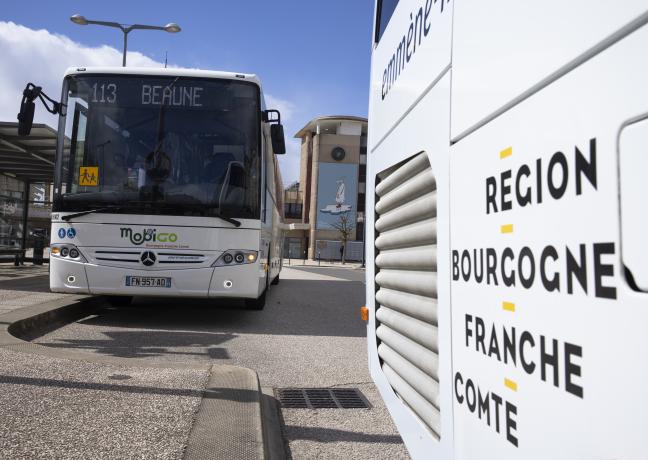 Car Mobigo en gare de Dijon (21) - Crédit photo David Cesbron