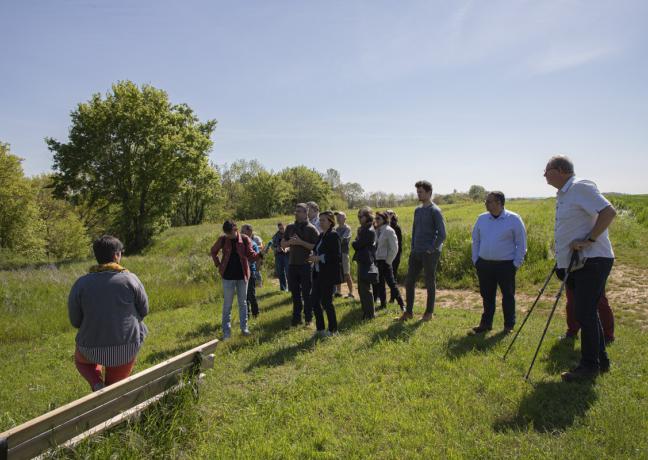 Visite d'un verger conservatoire par des membres du réseau des POTEs, mercredi 3 mai 2023à Bretigny-les-Norges (21) - Photo Région Bourgogne-Franche-Comté Emmanuelle Baills