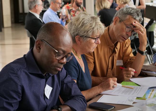Atelier de coopération scientifiques-politiques en présence de Marie-Guite Dufay, présidente de la Région Bourgogne-Franche-Comté, mardi 12 septembre à Dijon - Photos Steeve Cretiaux Atelier de coopération scientifiques-politiques en présence de Marie-Guite Dufay, présidente de la Région Bourgogne-Franche-Comté, mardi 12 septembre à Dijon - Photos Steeve Cretiaux