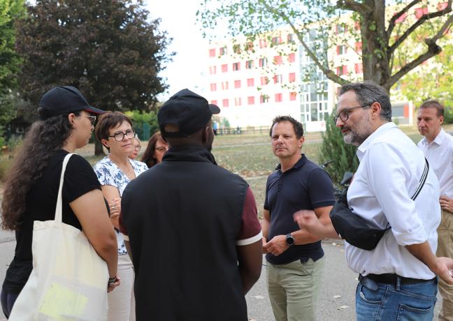 Jérôme Durain, président de la Région Bourgogne-Franche-Comté, en visite au CROUS Mansart, à Dijon, le 8 septembre 2026 - Photo Océane Lavoustet