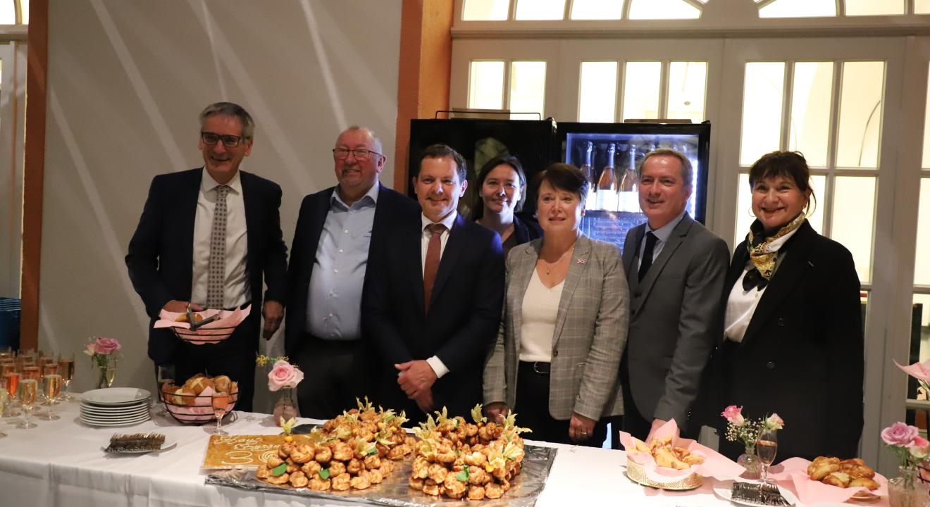 La délégation de Bourgogne-Franche-Comté conduite par le président DURAIN, en présence du président du Landtag, Hendrik HERING - Crédit Océane LAVOUSTET