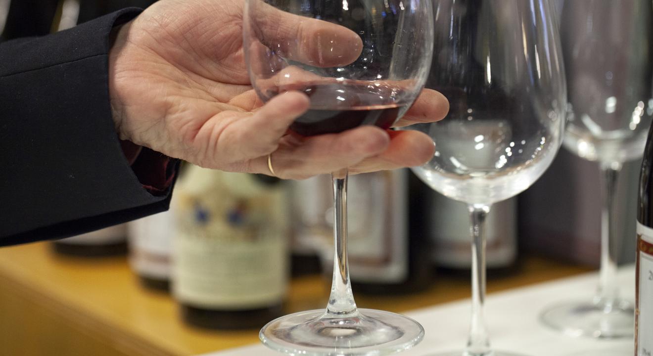 Vin de Bourgogne - Crédit David Cesbron