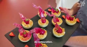 Tous à table